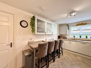 Photo 11- click for photo gallery